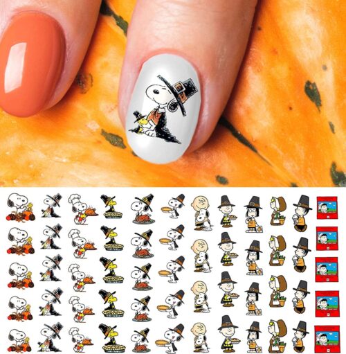 Snoopy Thanksgiving Nail Art